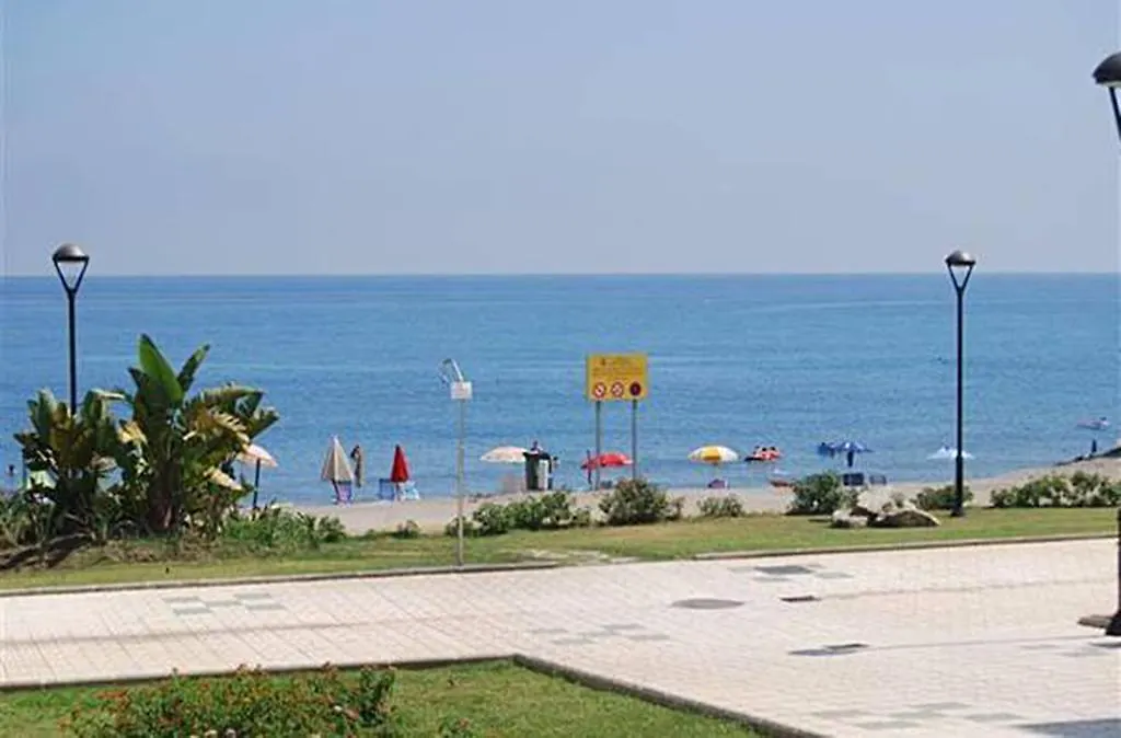 Apartment The Beach Penthouse Torrox